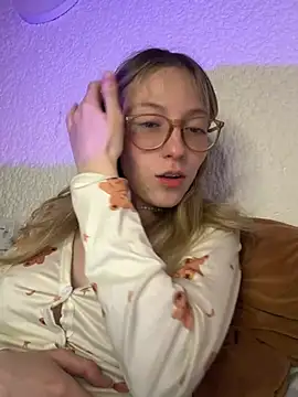 ReenKitty online show from 05/22/26, 04:54