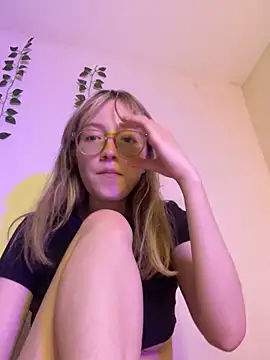 ReenKitty online show from 11/20/25, 04:24