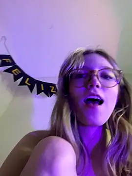ReenKitty online show from 10/11/25, 07:53