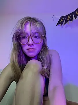 ReenKitty online show from 10/22/25, 04:45