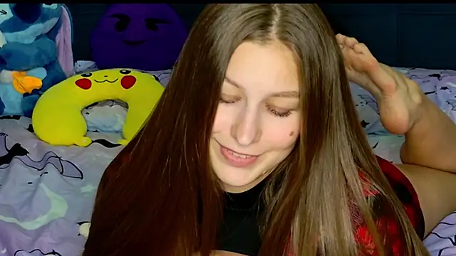 MissEmilyMiller online show from 11/18/25, 05:38