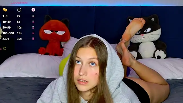MissEmilyMiller online show from 04/23/26, 05:03