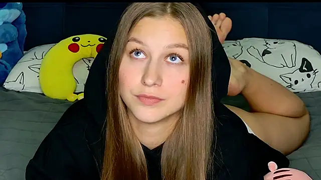 MissEmilyMiller online show from 11/20/25, 05:57