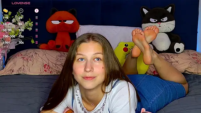 MissEmilyMiller online show from 05/04/26, 07:17