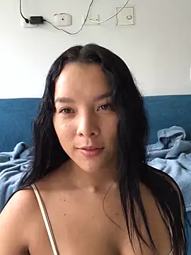 Evelyn  16 online show from 10/14/25, 02:50