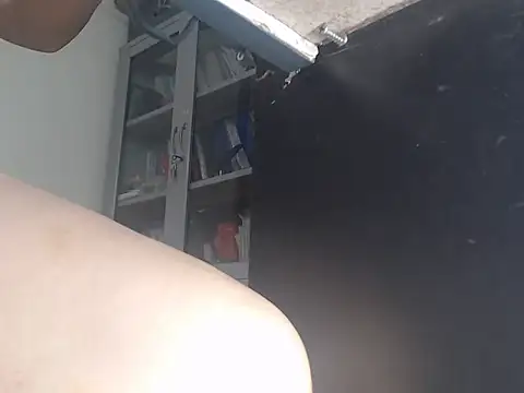 Elisa24 online show from 10/06/25, 01:56