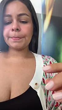 Snapshot of sweet_shadil_ chatting on 05/23/26, 01:43 sweet shadil online show from 05/23/26, 01:43