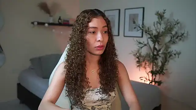 Snapshot of isabella-garcia- chatting on 03/18/26, 01:42 isabella-garcia- online show from 03/18/26, 01:42