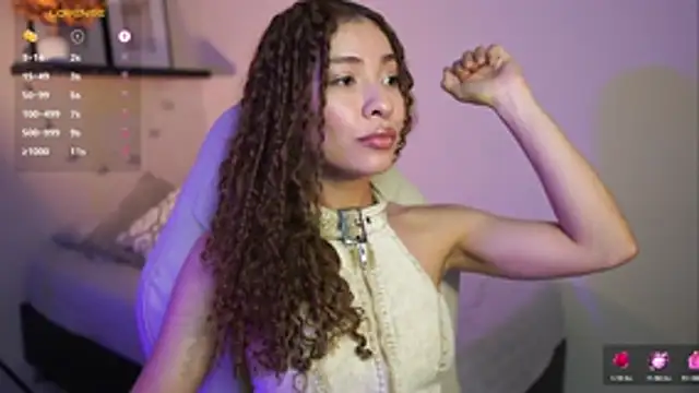 Snapshot of isabella-garcia- chatting on 02/21/26, 10:12 isabella-garcia- online show from 02/21/26, 10:12