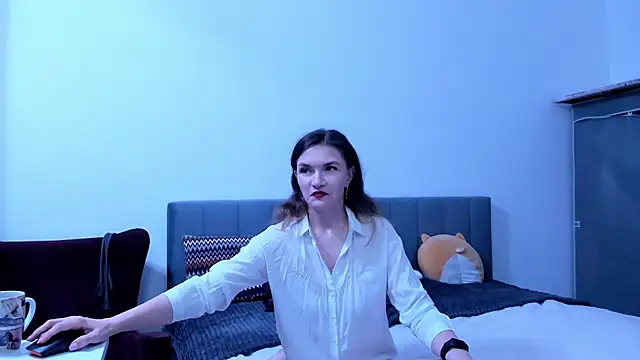 Katherine Twilight online show from 11/21/25, 04:06