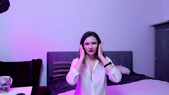 Katherine Twilight online show from 10/31/25, 03:41