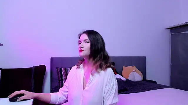 Katherine Twilight online show from 10/17/25, 03:36