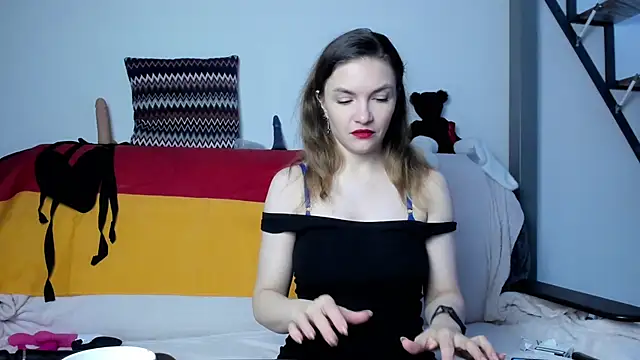 Katherine Twilight online show from 02/09/25, 07:59