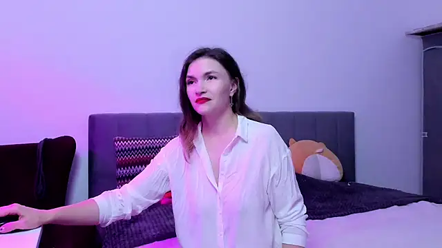 Katherine Twilight online show from 10/24/25, 03:33