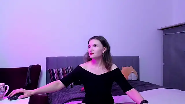 Katherine Twilight online show from 11/13/25, 04:00