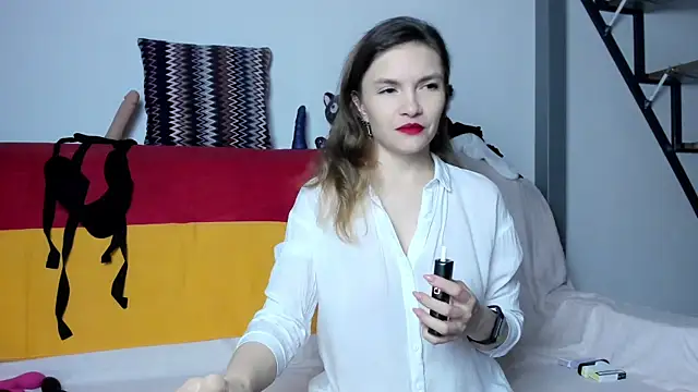 Katherine Twilight online show from 02/21/25, 03:54