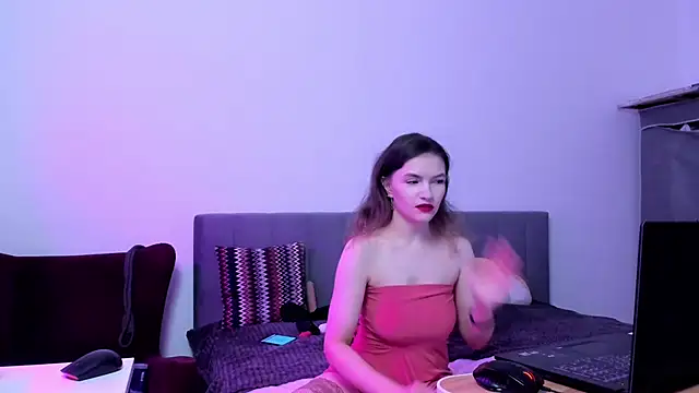 Katherine Twilight online show from 11/01/25, 07:35