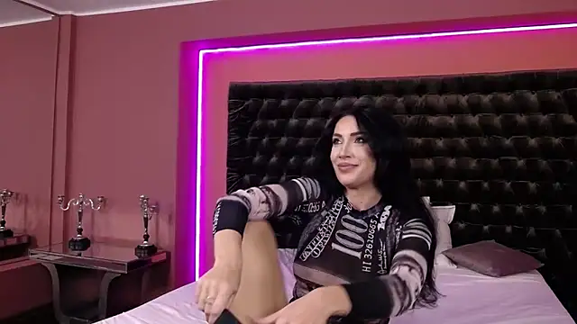 StephanyMillan online show from 11/07/25, 06:29