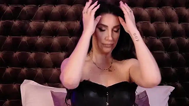 StephanyMillan online show from 06/01/26, 04:45