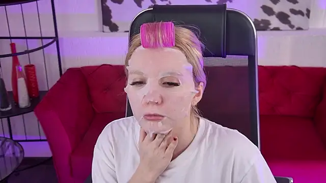 AuroraWrenfield online show from 02/25/26, 04:34