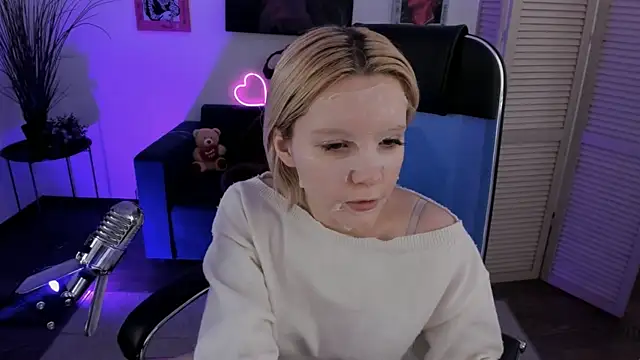 AuroraWrenfield online show from 01/13/26, 10:08