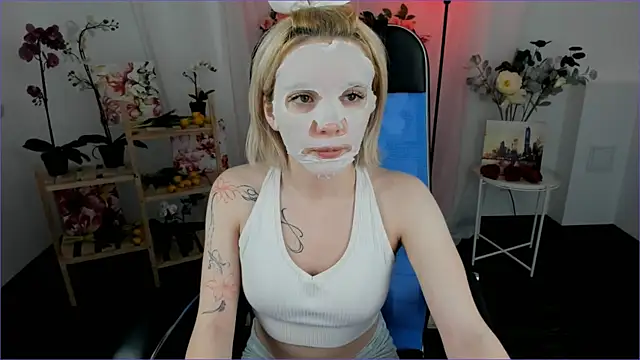 AuroraWrenfield online show from 01/07/26, 12:48