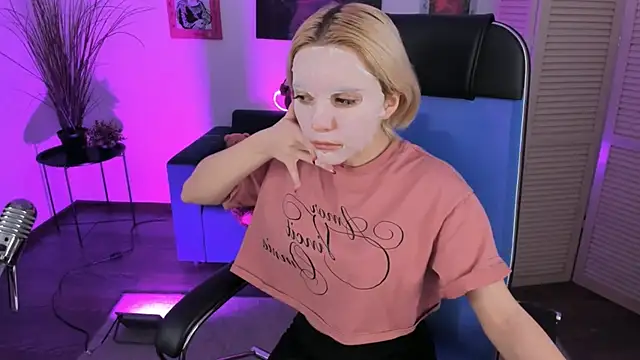 AuroraWrenfield online show from 01/08/26, 12:38