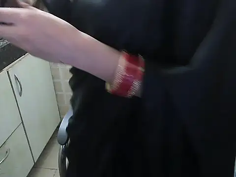 lovepihuu online show from 10/18/25, 04:47