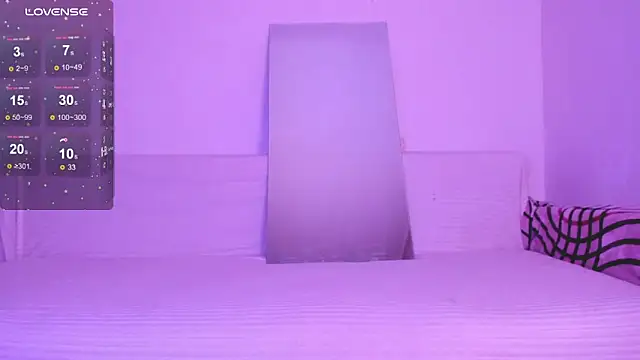 Lil Foxy9 online show from 11/29/25, 01:22