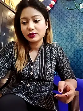 Snapshot of alexa_cam44 chatting on 10/26/25, 08:31 alexa cam44 online show from 10/26/25, 08:31