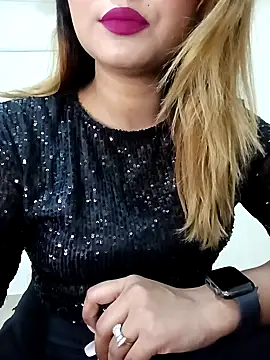 Snapshot of alexa_cam44 chatting on 11/22/25, 07:24 alexa cam44 online show from 11/22/25, 07:24