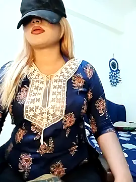 alexa cam44 online show from 04/17/26, 08:11