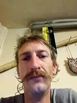 Snapshot of KokosMartin chatting on 10/02/25, 09:07 KokosMartin online show from 10/02/25, 09:07