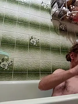 Snapshot of KokosMartin chatting on 10/17/25, 05:37 KokosMartin online show from 10/17/25, 05:37