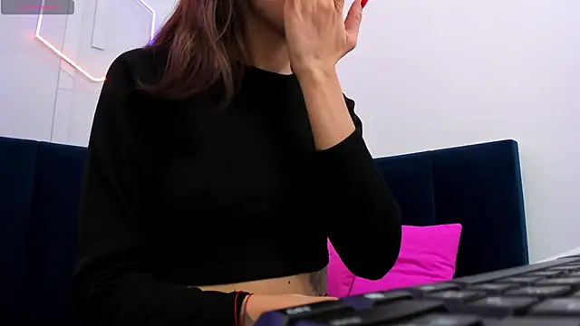 Kat  cat online show from 04/24/26, 02:13