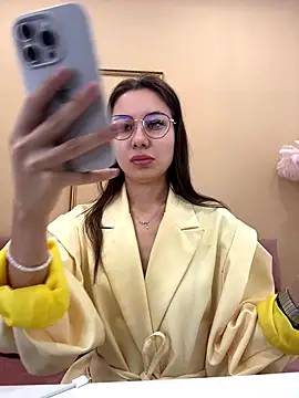 Kat  cat online show from 11/22/25, 01:37