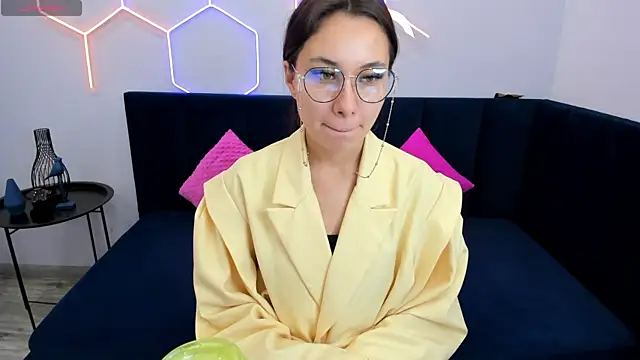 Kat  cat online show from 11/03/25, 01:33