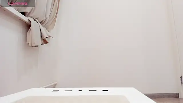 Kat  cat online show from 12/19/25, 09:00