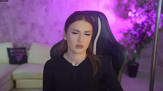 Goldie Flame online show from 12/14/25, 07:19