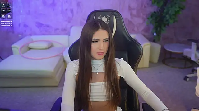 Snapshot of Goldie_Flame chatting on 10/09/25, 06:52 Goldie Flame online show from 10/09/25, 06:52