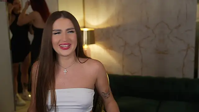 Snapshot of Goldie_Flame chatting on 11/04/25, 11:52 Goldie Flame online show from 11/04/25, 11:52