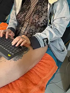 Eris  online show from 04/18/26, 06:38