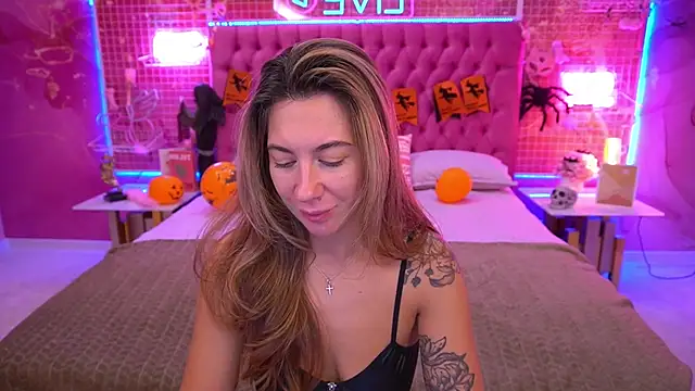 Snapshot of KateShanny chatting on 11/01/25, 07:13 KateShanny online show from 11/01/25, 07:13