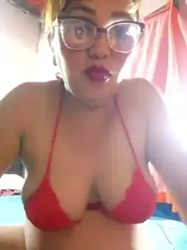 Snapshot of shaktisub_ chatting on 10/26/25, 10:21 shaktisub online show from 10/26/25, 10:21