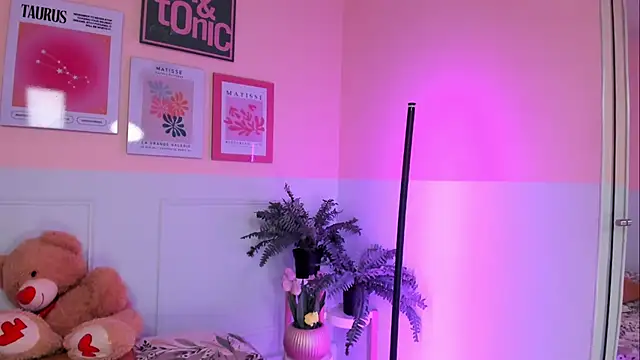 Camila Rivers online show from 03/28/26, 04:35