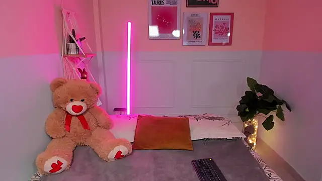 Camila Rivers online show from 11/26/25, 03:50