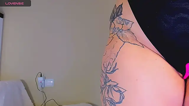 marrenaa online show from 10/07/25, 05:08