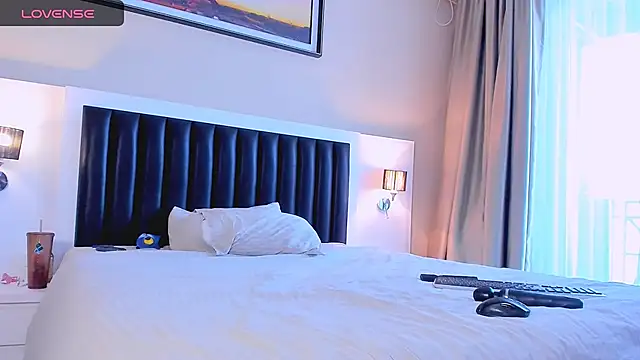 marrenaa online show from 11/18/25, 07:11