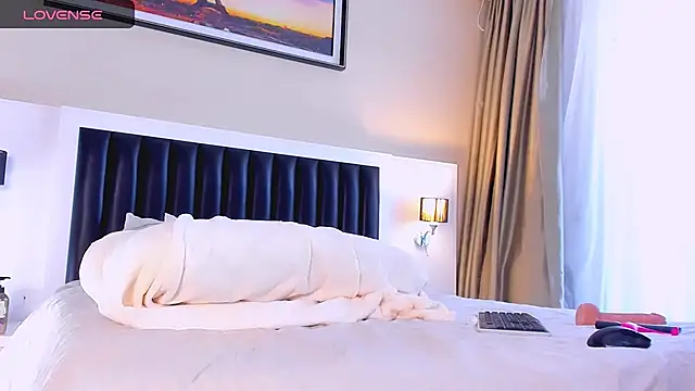 marrenaa online show from 11/23/25, 07:07