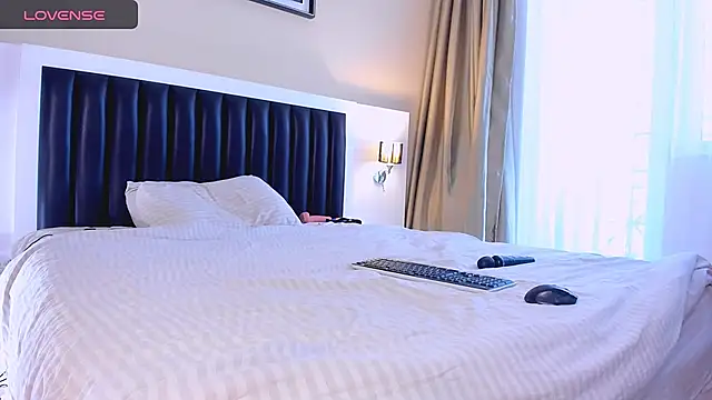 marrenaa online show from 11/27/25, 07:09